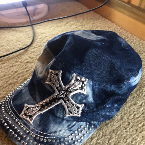 Hat - Picture 4 of 4